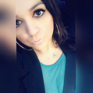 Meet your Posher, Beatriz